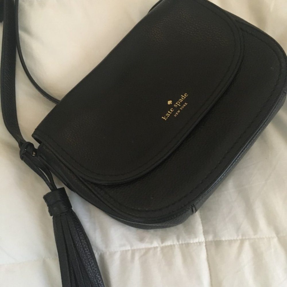 Beautiful KATE SPADE Cross-body bag